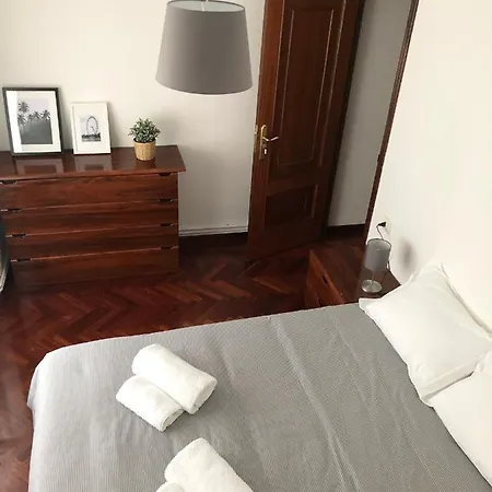 Piso Centro De * Vigo